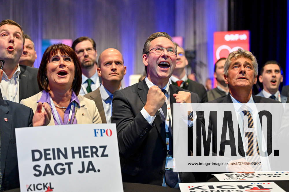 National Council election 2024, Ursulinenhof Linz 29 09 2024, Ursulinenhof Linz AUT, National Council election 2024, Press election service in the picture Sabine Binder 2 State Parliament President, FP , Hermann Brueckl FP, NAbg , Herwig Mahr FP, Klubobmann Oberoesterreich Pressewahldienst Linz zur Nationalratswahl 2024, 29.09.2024-15