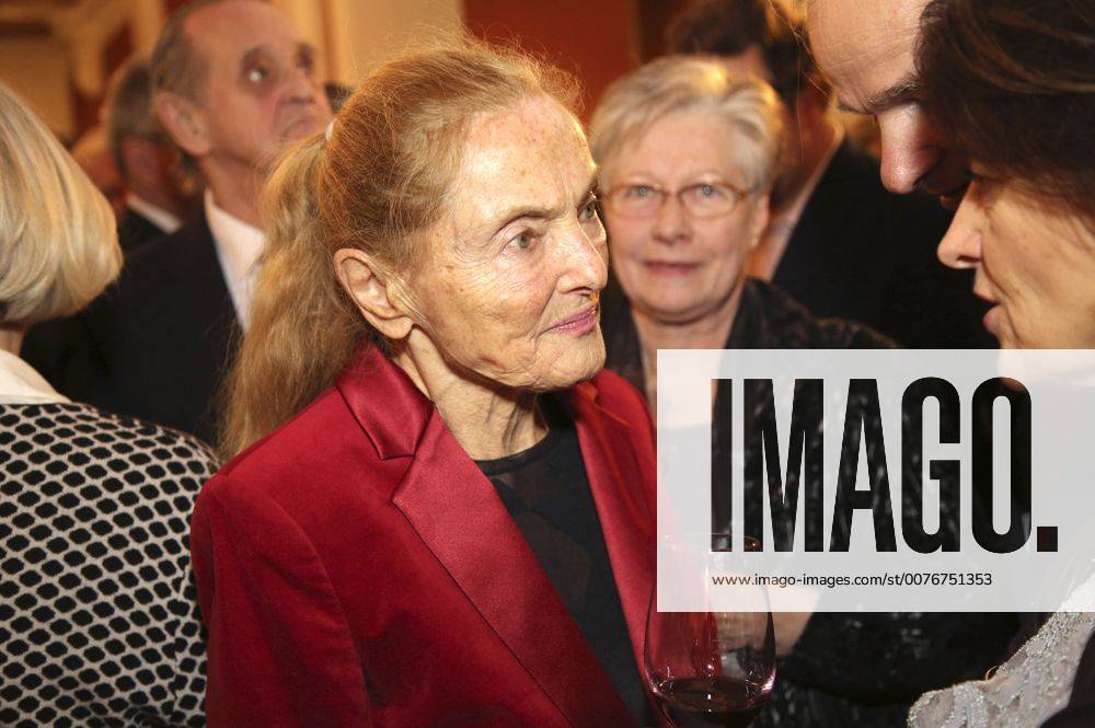 Erni Mangold bei der Premieren-Party des Theaterstücks Harold und Maude sowie der Geburtstagsfeier zum 90. Geburtstag von Erni Mangold im Hotel Regina.Wien, 26.01.2017 Foto:xF.xJ.xMorgenbesserx xFuturexImage