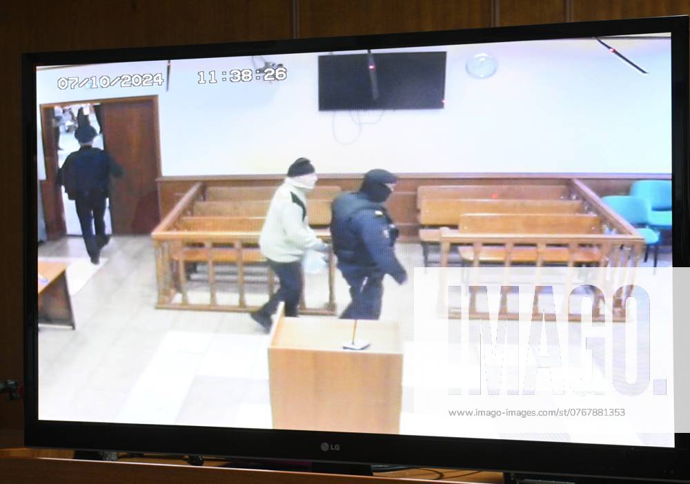 Russia US Citizen Mercenary Trial 8780929 07.10.2024 A screen displays the live broadcast of a verdict hearing of the Moscow City Court on US retiree Stephen Hubbard, 72, accused of fighting against Russia as a mercenary for Ukraine, appears on a screen in a court building in Moscow, Russia. The court on October 7 sentenced Hubbard to nearly seven years in prison. Kirill Zykov Sputnik Moscow Russia