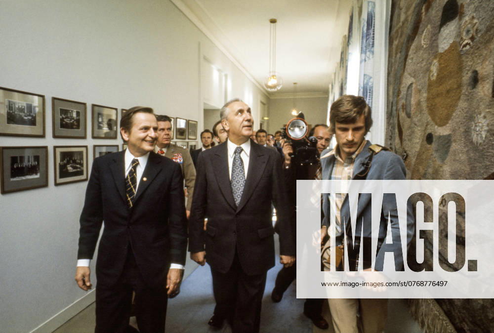 ARCHIVE 19750602 Prime Minister Olof Palme left and Edward Gierek, Polish communist politician, during a visit to Sweden SWEDEN sp sw