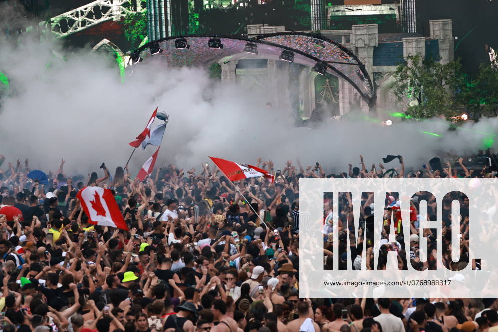 Tomorrowland Brazil Festival ITU (SP), 10 11 2024 FESTIVAL MUSIC TOMORROWLAND SP - Tomorrowland Brasil 2024, national edition of one of the biggest electronic music festivals in the world, held at Arena Maeda, in Itu, in the interior of Sao Paulo this Friday, October 11, 2024. (Foto: Leco Viana Thenews2 imago images) Tomorrowland Brazil Festival