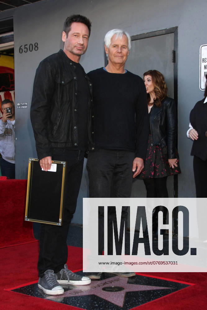 USA - David Duchovny Hollywood Walk of Fame Star Ceremony - Los Angeles LOS ANGELES - JAN 25: David Duchovny, Chris Carter at the David Duchovny Hollywood Walk of Fame Star Ceremony at the Fox Theater on January 25, 2016 in Los Angeles, CA Los Angeles CA USA