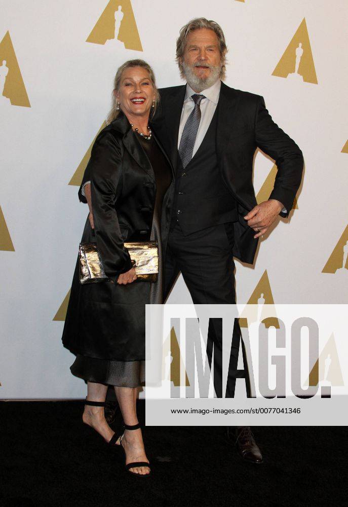 Beverly Hills, CA, United States - 6 February 2017 - Los Angeles, California - Jeff Bridges with wife Susan Geston... 89th Oscars Nominees Luncheon held in the Grand Ballroom at the Beverly Hilton Hotel in Beverly Hills. Photo Credit: AdMedia Beverly Hills United States - ZUMAa123 20170206_zaa_a123_031