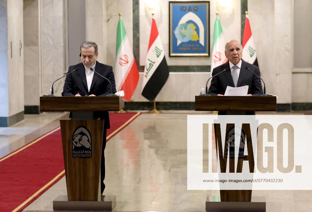 Bagdad, Fuad Hussein und Sejjed Araghtschi Pressekonferenz (241014) -- BAGHDAD, Oct. 14, 2024 -- Iraqi Foreign Minister Fuad Hussein (R) and Iranian Foreign Minister Seyyed Abbas Araghchi attend a joint press conference in Baghdad, Iraq, Oct. 13, 2024. Iraqi Prime Minister Mohammed Shia al-Sudani said Sunday that Iraq works to seek a ceasefire and prevent the expansion of the conflict in the Middle East. Al-Sudani made the remarks during his meeting with visiting Iranian Foreign Minister Seyyed Abbas Araghchi and his accompanying delegation, according to a statement issued by al-Sudani s media office. ) IRAQ-BAGHDAD-IRANIAN FM-VISIT KhalilxDawood