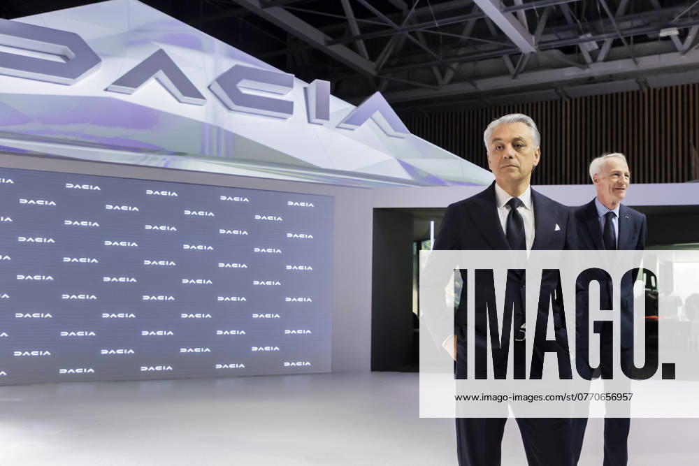 Paris, France October 14, 2024 - Paris Moto Show. The event is open to the public from October 15 to 20 at Paris Expo Porte de Versailles - Renault group s general director Italian Luca De Meo, President of Renault group s supervisory board Jean-Dominique Senard ECONOMIE, SALON DE L AUTO, AUTOMOBILE, VOITURE, INDUSTRIE, BUSINESS, PATRON, CEO, DACIA