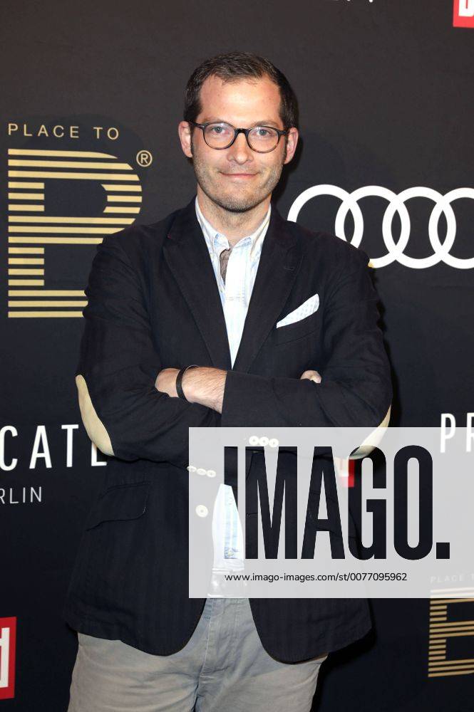 Julian Reichelt beim Place To B Pre Berlinale Dinner im Provocateur. Berlin, 07.02.2017 Foto:xS.xGabschx xFuturexImage