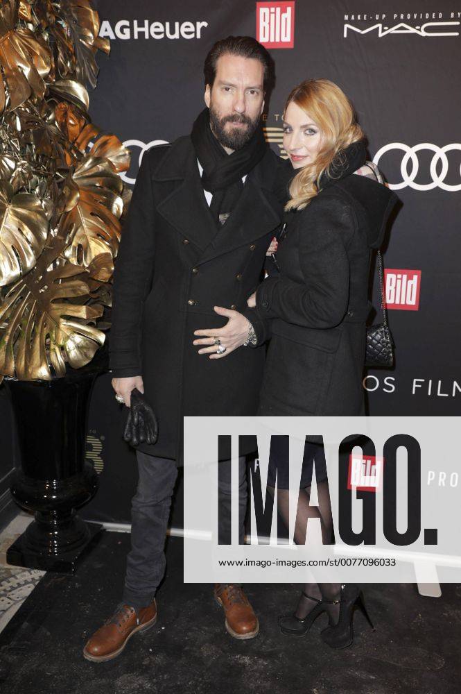Alec Völkel (The BossHoss) mit Gattin Johanna beim Place To B Pre Berlinale Dinner im Provocateur. Berlin, 07.02.2017 Foto:xS.xGabschx xFuturexImage