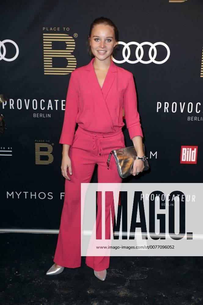 Sonja Gerhardt beim Place To B Pre Berlinale Dinner im Provocateur. Berlin, 07.02.2017 Foto:xS.xGabschx xFuturexImage