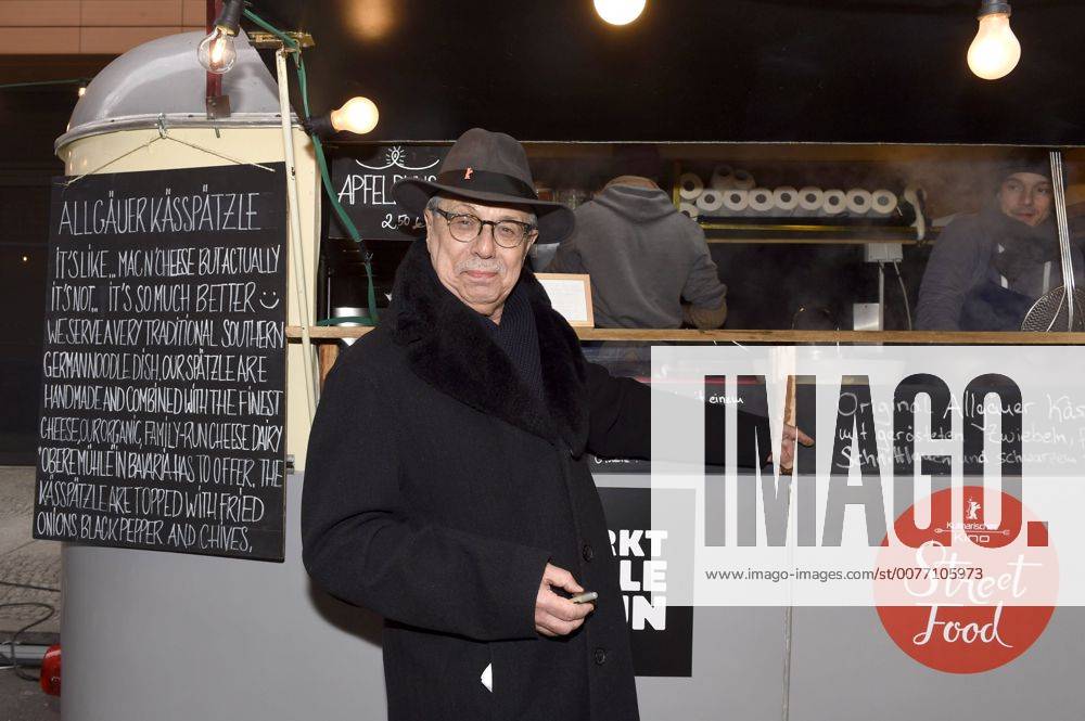 Dieter Kosslick bei der Eröffnung des Berlinale Street Food Markt 2017 in der Joseph-von-Eichendorff-Gasse Ecke Alte Potsdamer Straße anlässlich der Berlinale 2017 67. Internationale Filmfestspiele Berlin. Berlin, 08.02.2017 Foto:xF.xFuturexImage