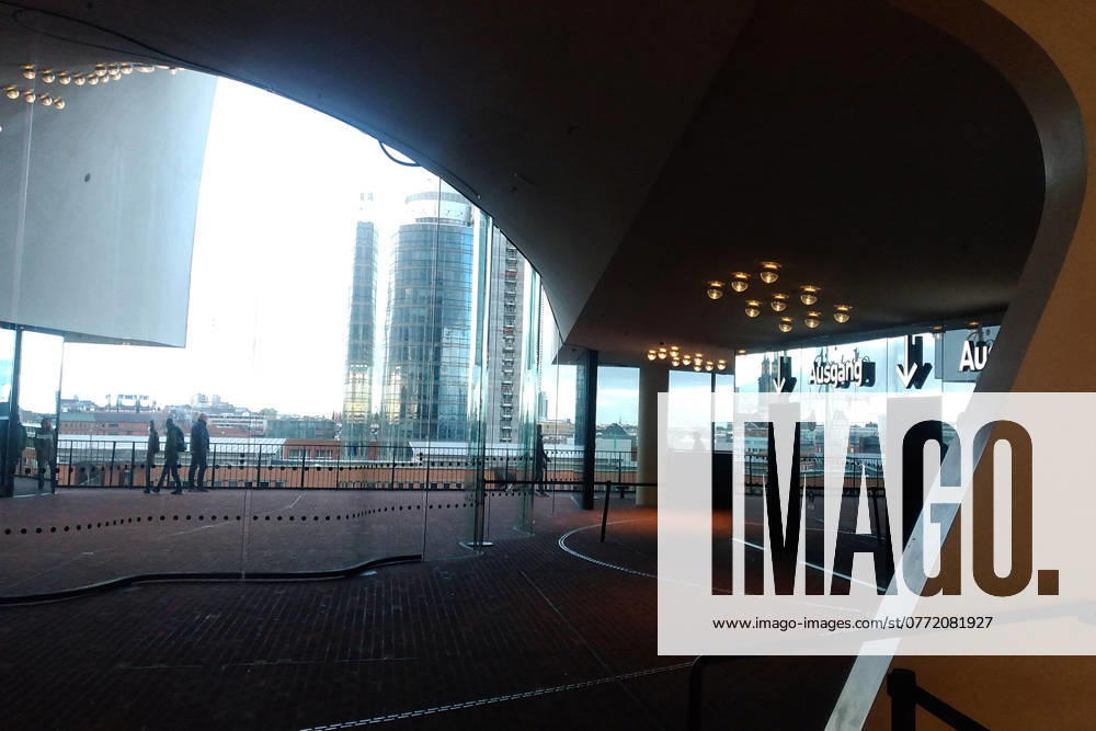 Elbphilharmonie Plaza viewing platform in Hamburg Elbphilharmonie Plaza viewing platform