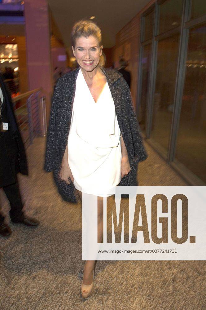 Anke Engelke attending the opening party at the 67th Berlin International Film Festival Berlinale 2017 at Berlinale Palast on February 9, 2017 in Berlin, Germany. Foto:xF.xFuturexImage