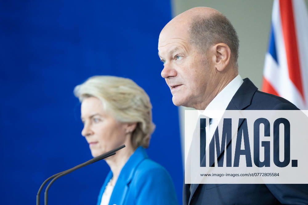 Berlin Process Summit Press conference following the meeting at the Federal Chancellery Olaf Scholz, Federal Chancellor right , with Ursula von der Leyen, President of the European Commission Berlin Process Summit Press conference following the meeting at the Federal Chancellery , Berlin Berlin Germany Federal Chancellery