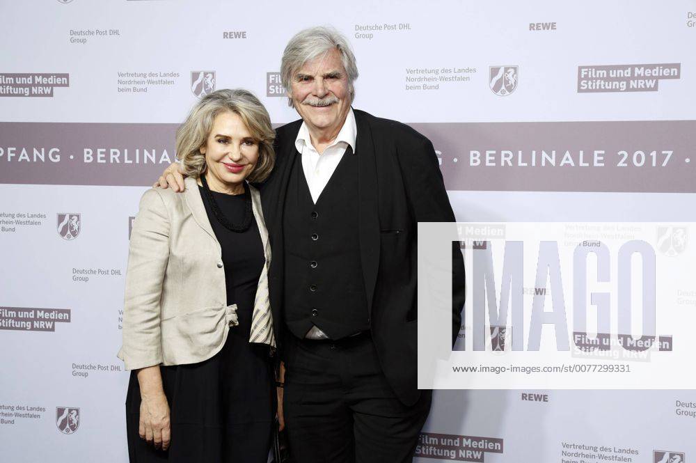 Peter Simonischek mit Ehefrau Brigitte Karner beim NRW Empfang 2017 während der Berlinale 2017 in der Vertretung des Landes Nordrhein-Westfalen. Berlin, 12.02.2017 Foto:xD.xBedrosianx xFuturexImage
