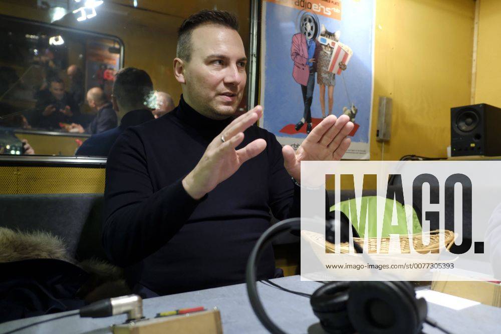 Starkoch Tim Raue zu Gast im RadioEins-Bus am Rande der 67. Berlinale 67. Internationale Filmfestspiele Berlin