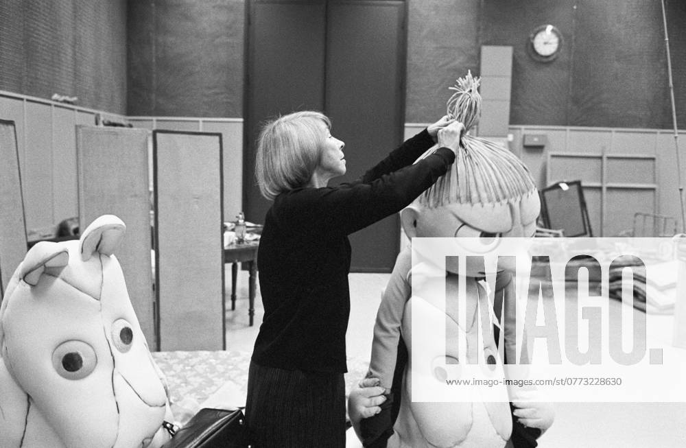 1973 Note Jansson, Tove, 1914 2001, Finnish Swedish writer and artist Costumes Role costumes Sagar Studios The Christmas calendar was first broadcast on 1973 12 01 in TV2 The Advent calendar 1973 persons TOVE JANSSON sites FINLAND SWEDEN sp sw