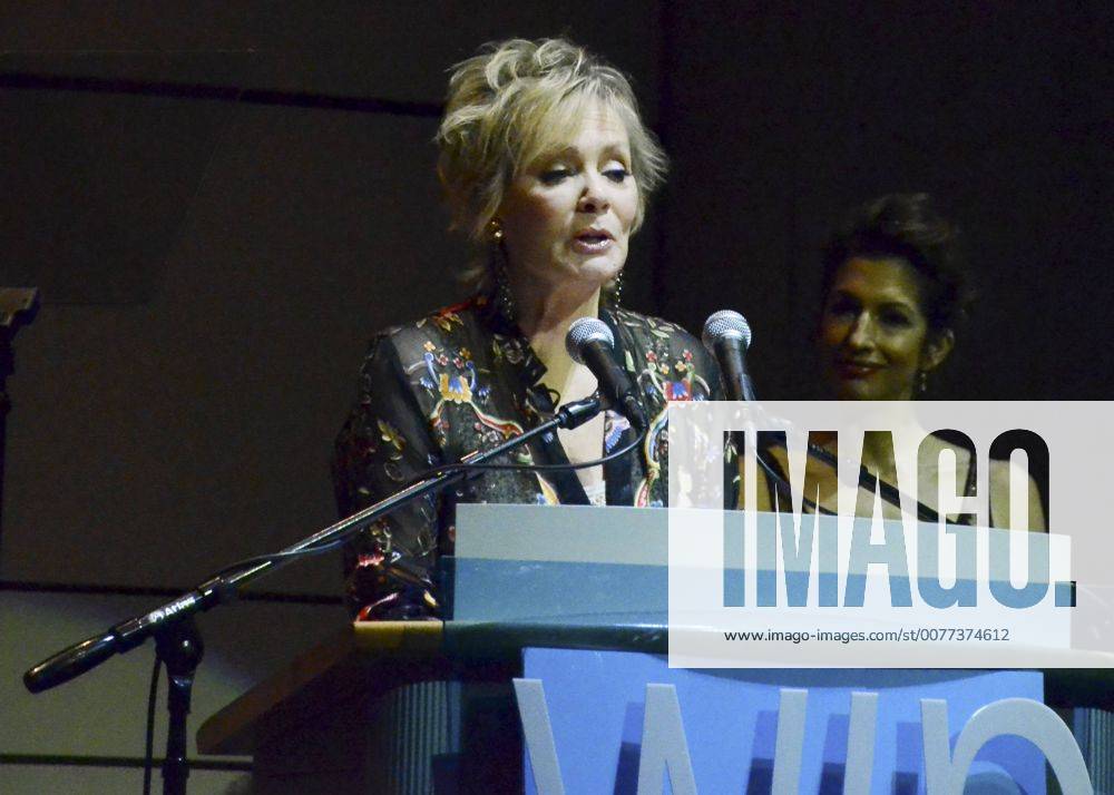 Jean Smart spoke at the 18th Annual Women s Image Awards at Skirball Cultural Center on February 17, 2017 in Los Angeles, California. 2016 - USA - 18th Annual Women s Image Awards.