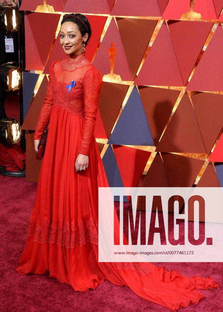 Actress Ruth Negga arrives on the red carpet for the 89th annual Academy Awards at the Dolby Theatre in the Hollywood section of Los Angeles on February 26, 2017. LAP20170226853 JIMxRUYMEN
