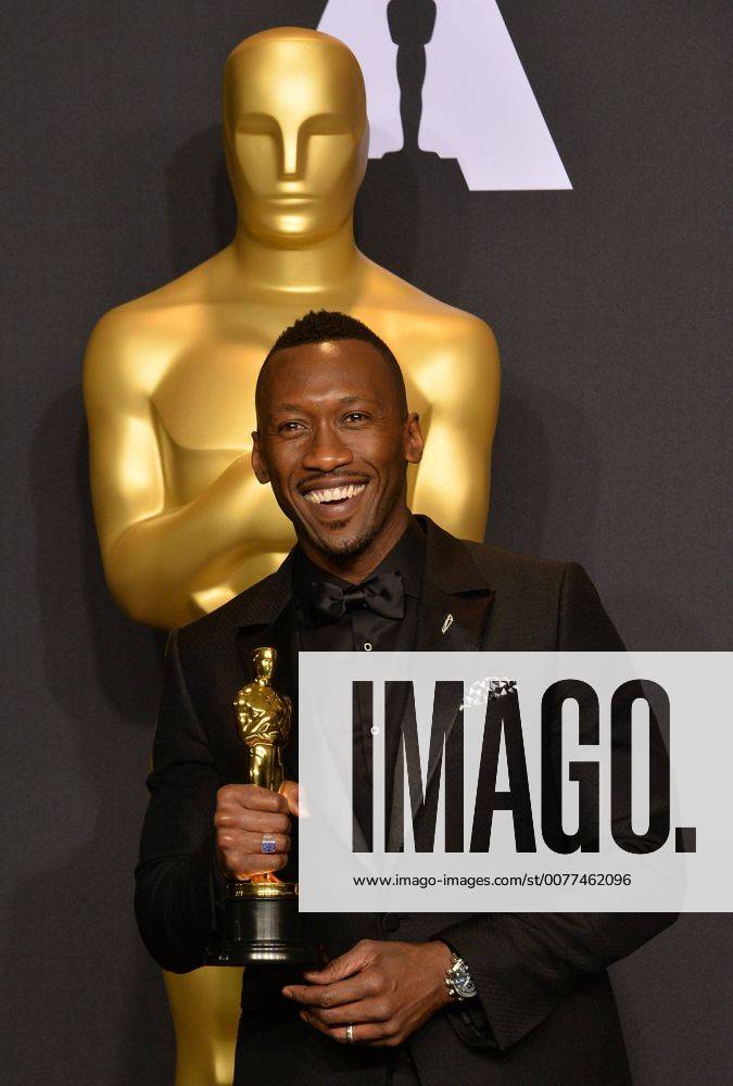 Actor Mahershala Ali, winner of the award for Actor in a Supporting Role for Moonlight , appears backstage during the 89th annual Academy Awards at Loews Hollywood Hotel in the Hollywood section of Los Angeles on February 26, 2017. LAP20170226954 JIMxRUYMEN