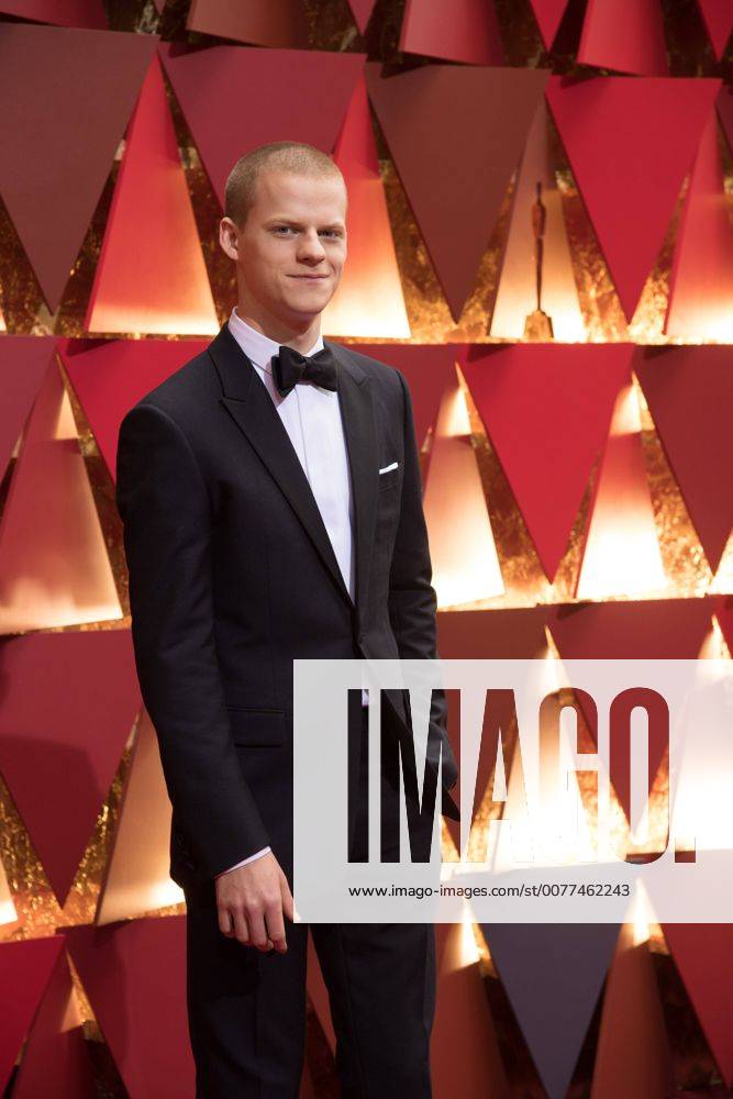 Feb 26, 2017 - Hollywood, California, U.S - LUCAS HEDGES, Oscar nominee, arrives on the red carpet of The 89th Oscars® at the Dolby Theatre in Hollywood, CA on Sunday, February 26, 2017. Hollywood U.S - ZUMAz03_ 20170226_sho_z03_279