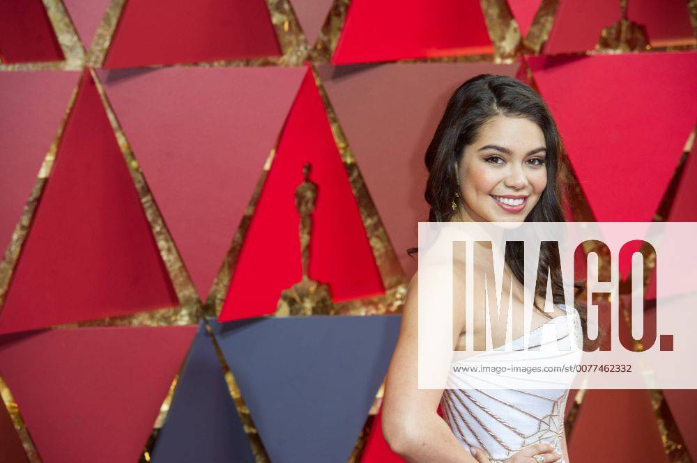 (170227) -- LOS ANGELES, Feb. 26, 2017 -- Actress Auli i Cravalho arrives for the red carpet of the 89th Academy Awards at the Dolby Theater in Los Angeles, the United States, on Feb. 26, 2017. )(gj) U.S.-LOS ANGELES-OSCAR-RED CARPET YangxLei