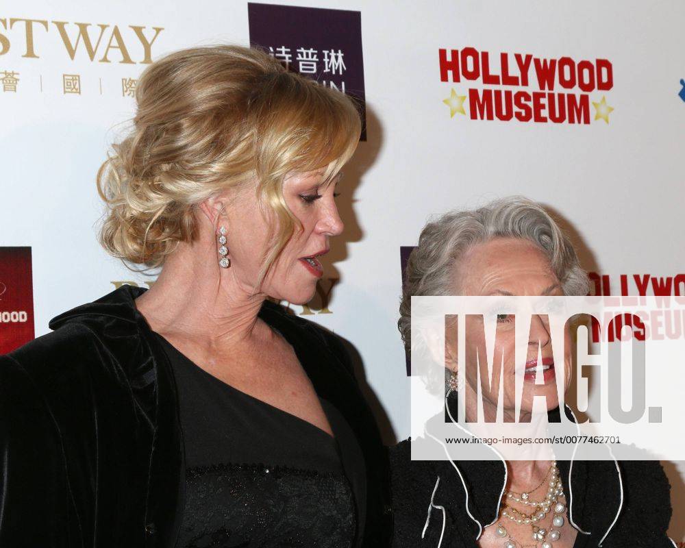 LOS ANGELES - FEB 26: Melanie Griffith, Tippi Hedren at the Style Hollywood Oscar Viewing Dinner at Hollywood Museum on February 26, 2017 in Los Angeles, CA