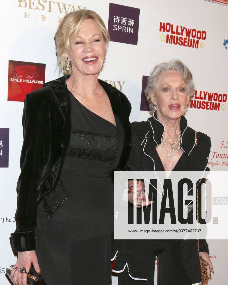 LOS ANGELES - FEB 26: Melanie Griffith, Tippi Hedren at the Style Hollywood Oscar Viewing Dinner at Hollywood Museum on February 26, 2017 in Los Angeles, CA
