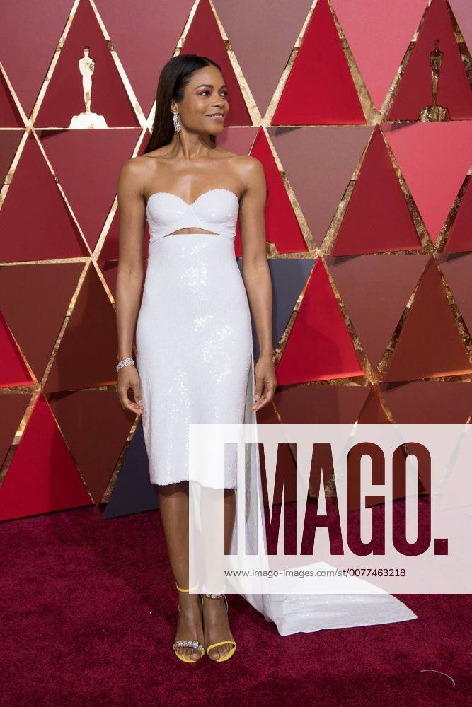 Feb 26, 2017 - Hollywood, California, U.S - NAOMIE HARRIS, Oscar® nominee, arrives on the red carpet of The 89th Oscars® at the Dolby® Theatre in Hollywood, CA on Sunday, February 26, 2017. Hollywood U.S - ZUMAz03_ 20170226_sho_z03_527