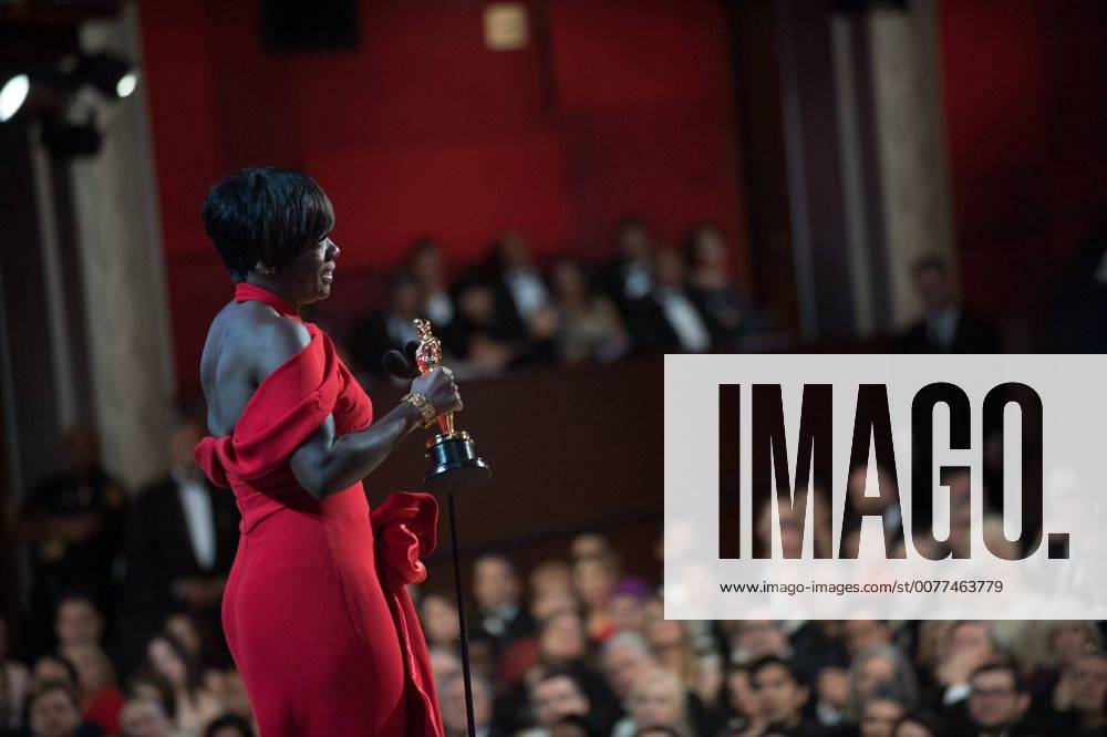 Feb 26, 2017 - Hollywood, California, U.S - VIOLA DAVIS accepts the Oscar® for Performance by an actress in a supporting role, for her role in Fences during the live ABC Telecast of The 89th Oscars® at the Dolby® Theatre in Hollywood, CA on Sunday, February 26, 2017. Hollywood U.S - ZUMAz03_ 20170226_sho_z03_538