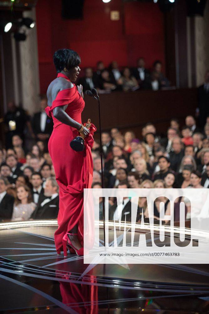 Feb 26, 2017 - Hollywood, California, U.S - VIOLA DAVIS accepts the Oscar® for Performance by an actress in a supporting role, for her role in Fences during the live ABC Telecast of The 89th Oscars® at the Dolby® Theatre in Hollywood, CA on Sunday, February 26, 2017. Hollywood U.S - ZUMAz03_ 20170226_sho_z03_537