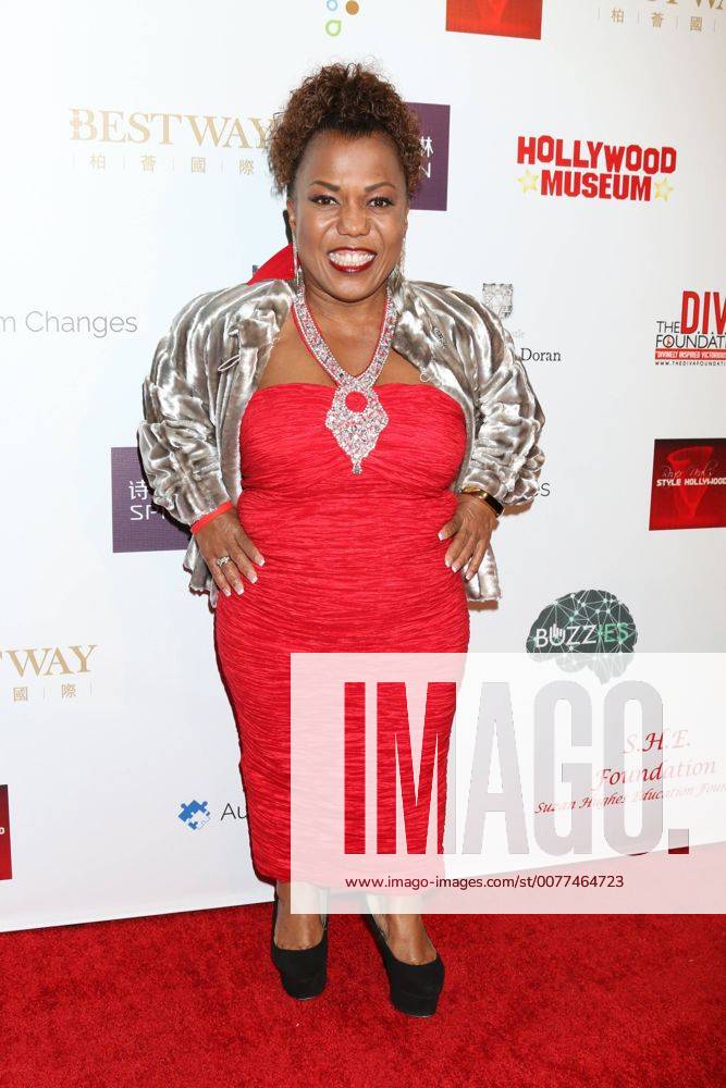 LOS ANGELES - FEB 26: Tonya Renee Banks at the Style Hollywood Oscar Viewing Dinner at Hollywood Museum on February 26, 2017 in Los Angeles, CA