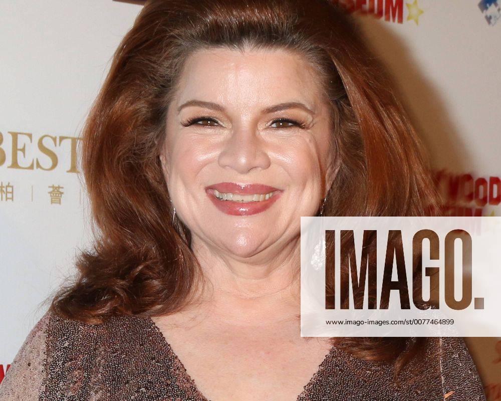LOS ANGELES - FEB 26: Renee Lawless at the Style Hollywood Oscar Viewing Dinner at Hollywood Museum on February 26, 2017 in Los Angeles, CA