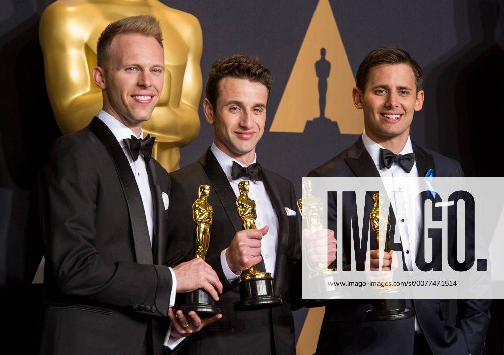 (L-R) Songwriters Justin Paul, Justin Hurwitz and Benj Pasek pose after winning the Best Original Song award for City of Stars from La La Land at press room of the 89th Academy Awards at the Dolby Theater in Los Angeles, the United States, on Feb. 26, 2017. )(zf) U.S.-LOS ANGELES-OSCAR-AWARD YangxLei