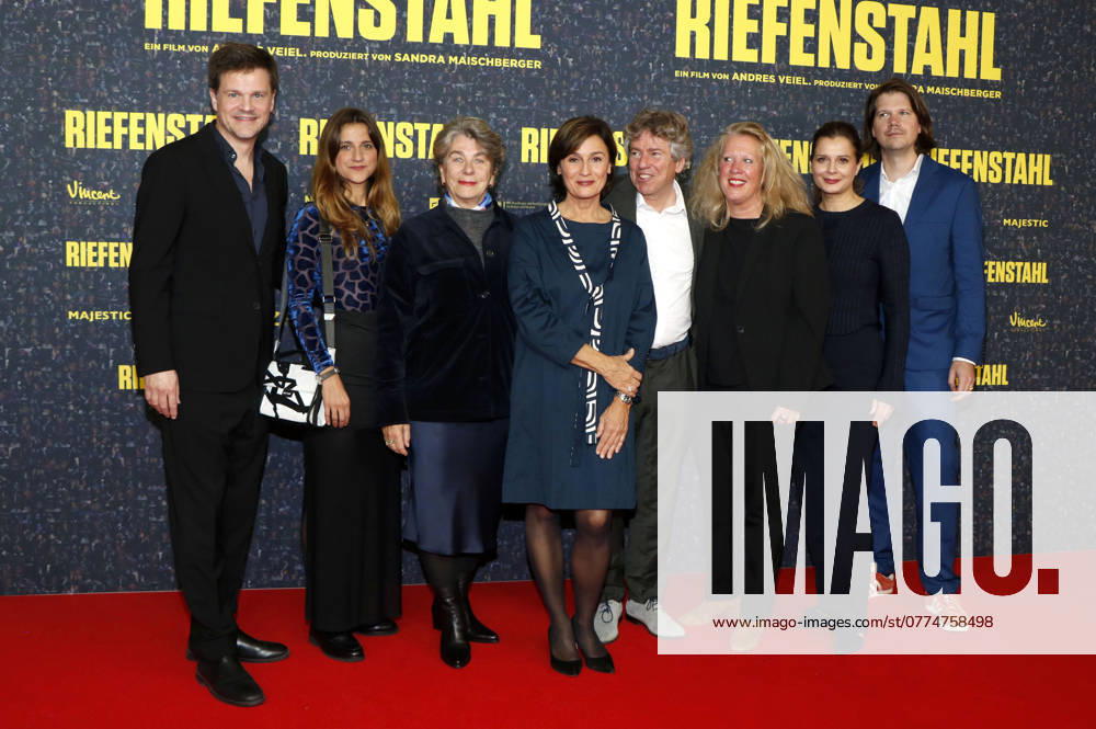 Benjamin Herrmann, Paulina Fröhlich, Kirsten Niehuus, Sandra Maischberger, Andreas Veiel, Christiane Hinz, Andrea Despot and Enzo Maaß at the premiere of the documentary Riefenstahl at the Delphi Filmpalast am Zoo Berlin, 21 10 2024 Foto:xA.xFuturexImagex riefenstahl_4220