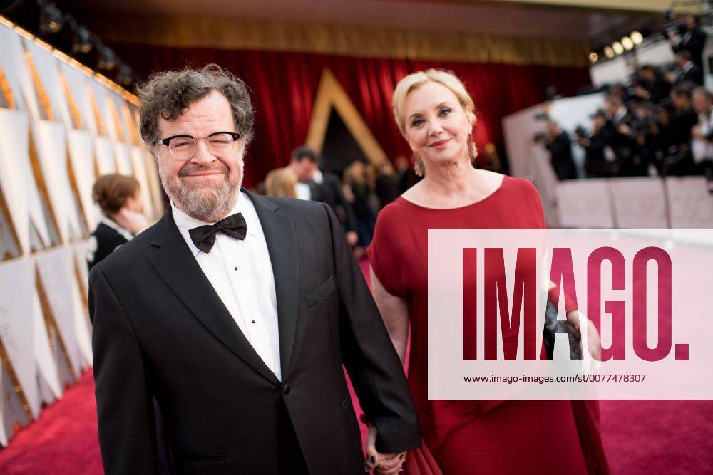 Feb 26, 2017 - Hollywood, California, U.S. - KENNETH LONERGAN, Oscar nominee, arrives with a guest on the red carpet of The 89th Oscars at the Dolby Theatre in Hollywood, CA on Sunday, February 26, 2017. Hollywood U.S. - ZUMAz03_ 20170226_sho_z03_798