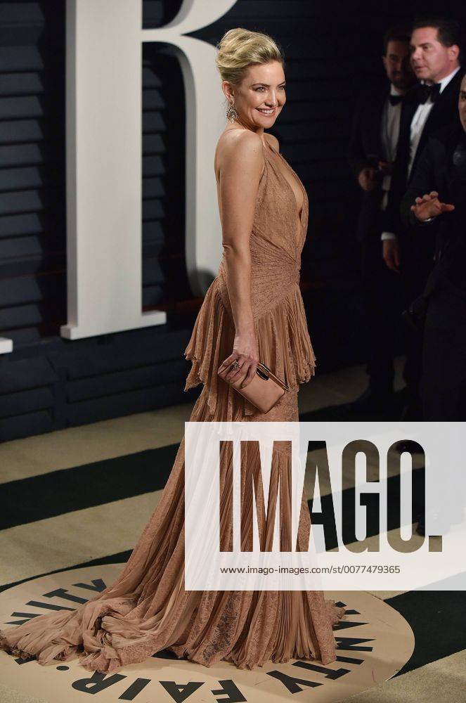 Kate Hudson attends the Vanity Fair Oscar Party at the Wallis Annenberg Center for the Performing Arts in Beverly Hills, California on February 26, 2017. LAP201702262153 CHRISTINExCHEW