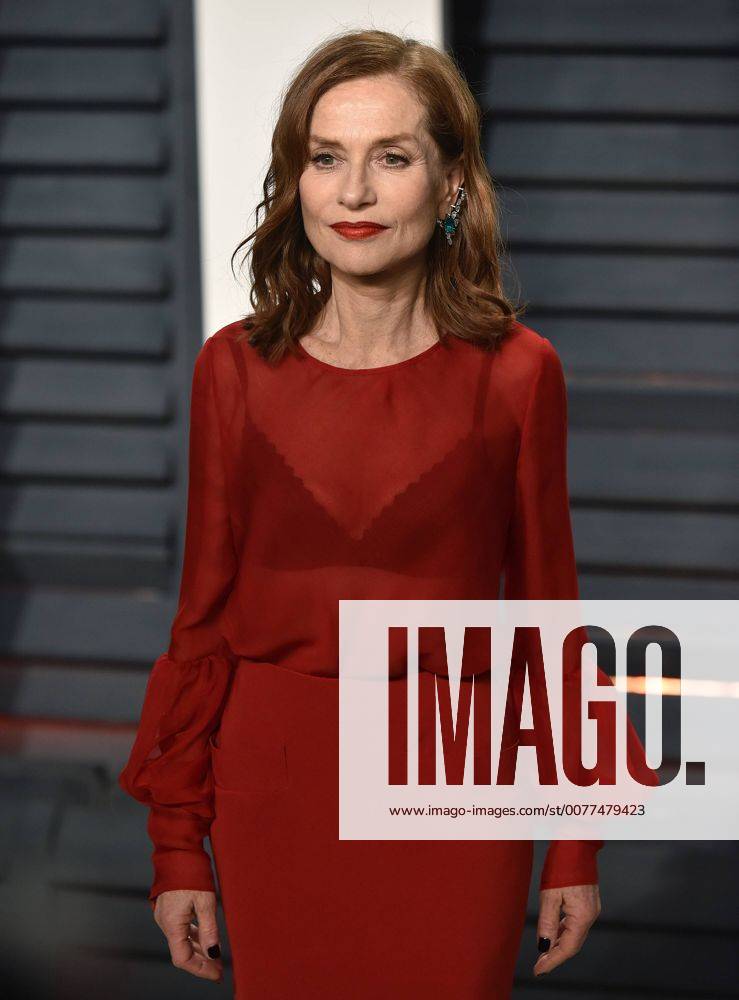 Isabelle Huppert attends the Vanity Fair Oscar Party at the Wallis Annenberg Center for the Performing Arts in Beverly Hills, California on February 26, 2017. LAP201702262106 CHRISTINExCHEW
