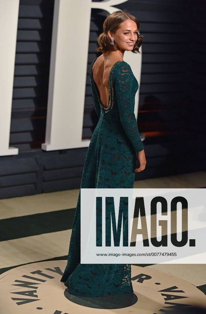 Alicia Vikander attends the Vanity Fair Oscar Party at the Wallis Annenberg Center for the Performing Arts in Beverly Hills, California on February 26, 2017. LAP201702262119 CHRISTINExCHEW