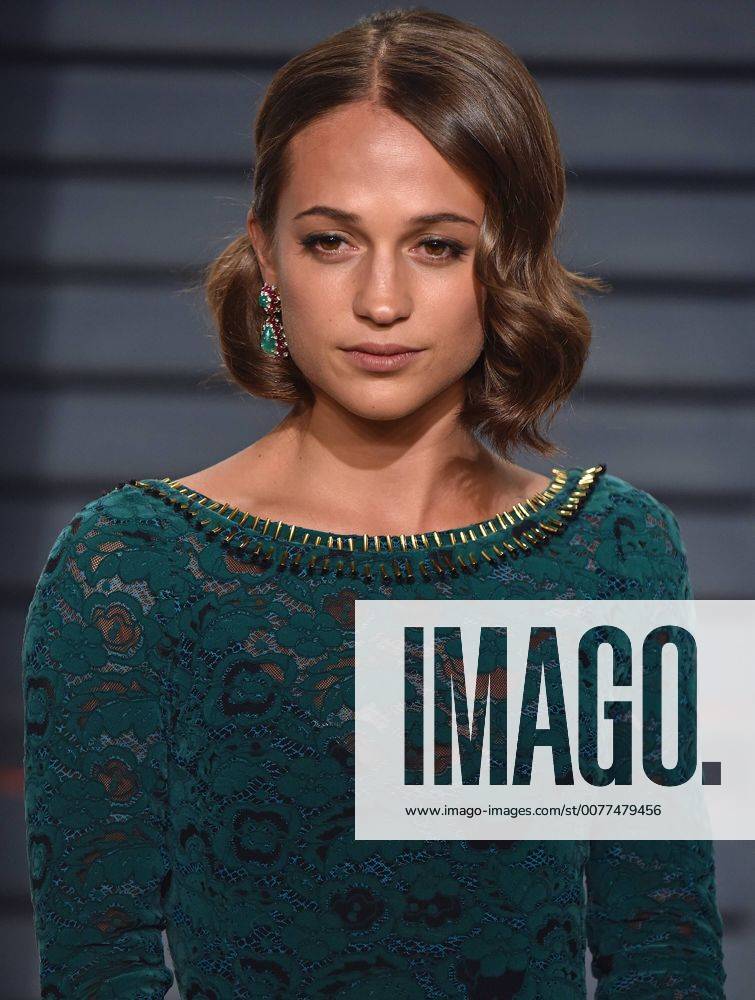 Alicia Vikander attends the Vanity Fair Oscar Party at the Wallis Annenberg Center for the Performing Arts in Beverly Hills, California on February 26, 2017. LAP201702262121 CHRISTINExCHEW