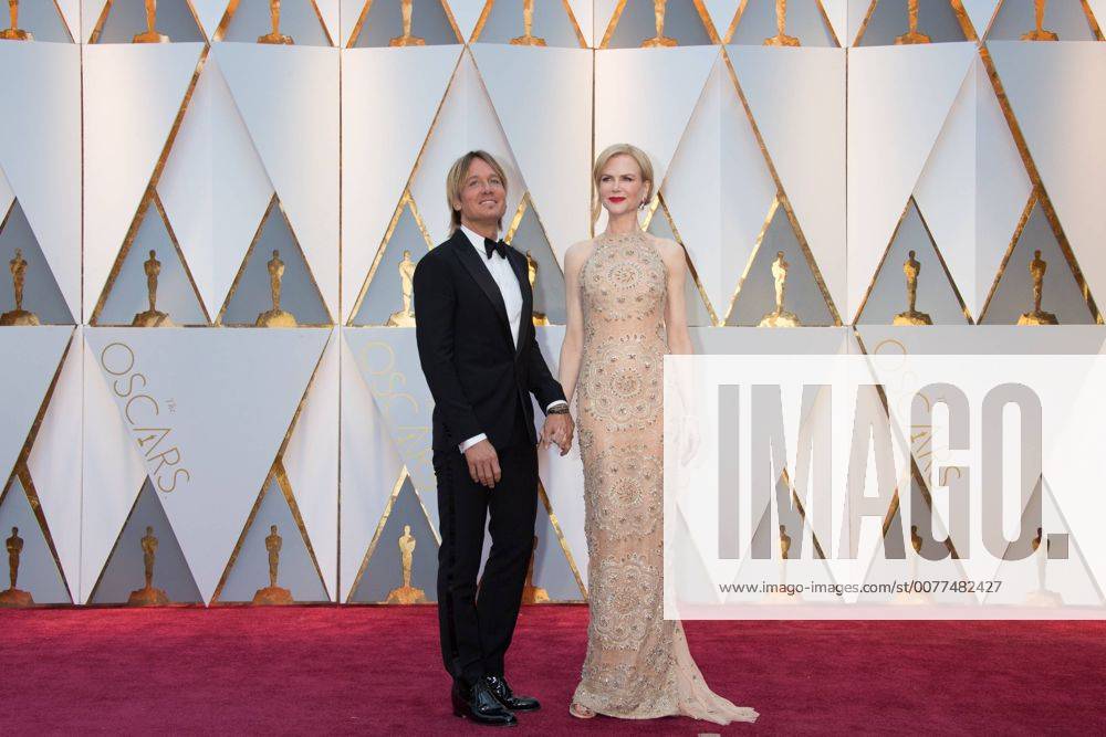 Feb 26, 2017 - Hollywood, California, U.S - KEITH URBAN and NICOLE KIDMAN, Oscar nominee, arrive on the red carpet of The 89th Oscars at the Dolby Theatre in Hollywood, CA on Sunday, February 26, 2017. Hollywood U.S - ZUMAz03_ 20170226_sho_z03_473