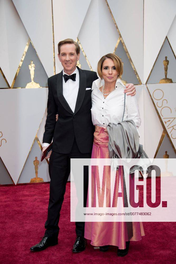 Feb 26, 2017 - Hollywood, California, U.S - Robert Mackenzie, Oscar nominee, and guest arrive on the red carpet of The 89th Oscars at the Dolby Theatre in Hollywood, CA on Sunday, February 26, 2017. Hollywood U.S - ZUMAz03_ 20170226_sho_z03_179
