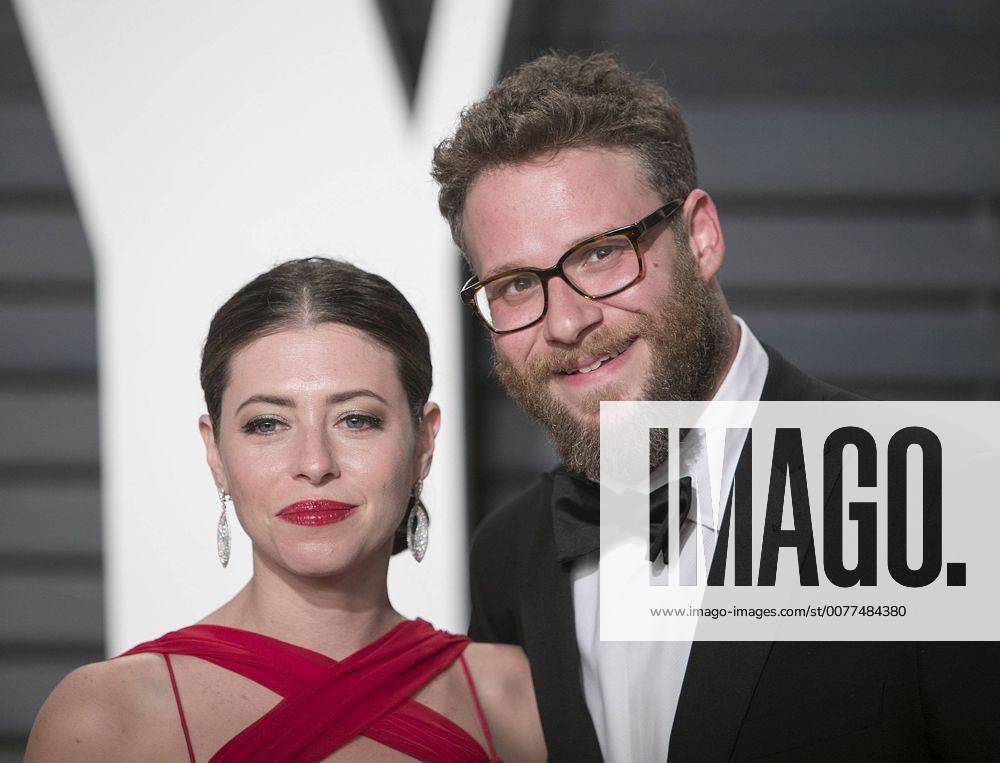 Beverly Hills, California, U.S - Seth Rogen & Lauren Miller on the red carpet at the 2017 Vanity Fair Oscar Party held at the Wallis Annenberg Center in Beverly Hills, California, Sunday February 26, 2017. Beverly Hills U.S. - ZUMAp124 20170226_zaa_p124_831