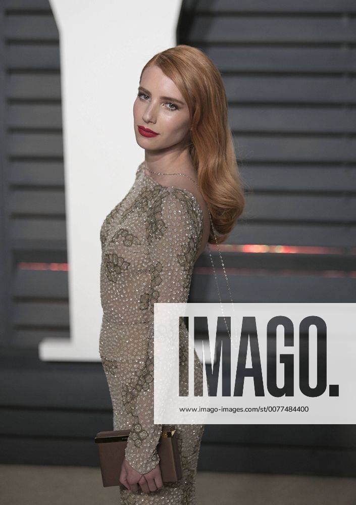 Beverly Hills, California, U.S - Emma Roberts on the red carpet at the 2017 Vanity Fair Oscar Party held at the Wallis Annenberg Center in Beverly Hills, California, Sunday February 26, 2017. Beverly Hills U.S. - ZUMAp124 20170226_zaa_p124_827