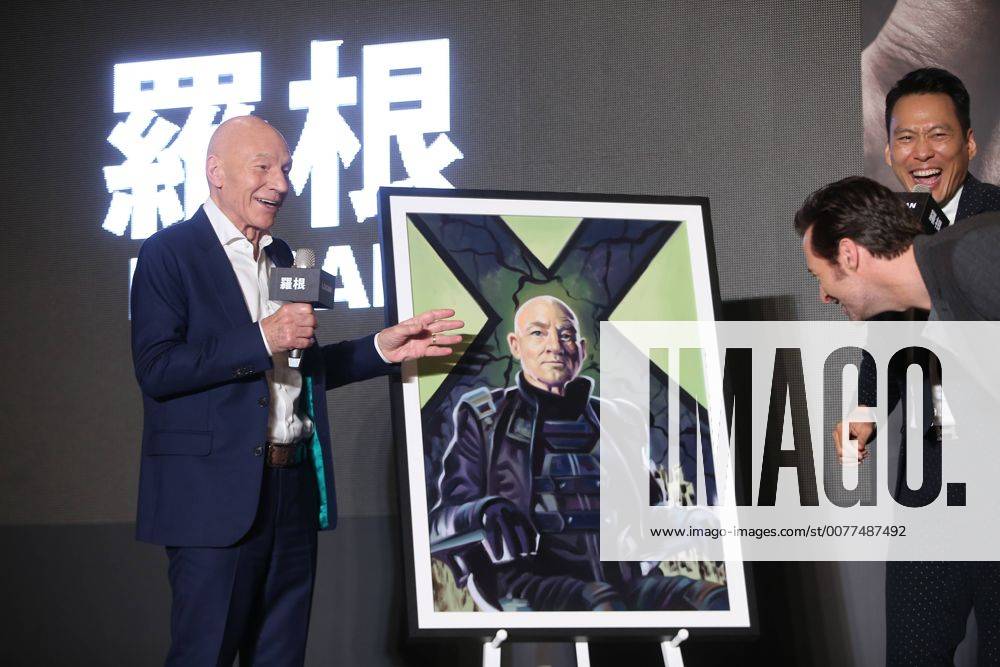 English actor Patrick Stewart (L), Australian actor and singer Hugh Jackman attend the press conference of American director James Mangold s film Logan on February 28, 2017 in Taipei, Taiwan of China.