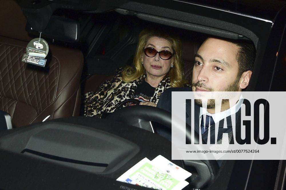 Catherine Deneuve - Ankunft Modenschau Yves St Laurent - Paris - 28 02 2017 JBAutissier Panoramic