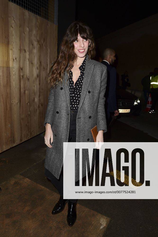Lou Doillon - Ankunft Modenschau Yves St Laurent - Paris - 28 02 2017 JBAutissier Panoramic