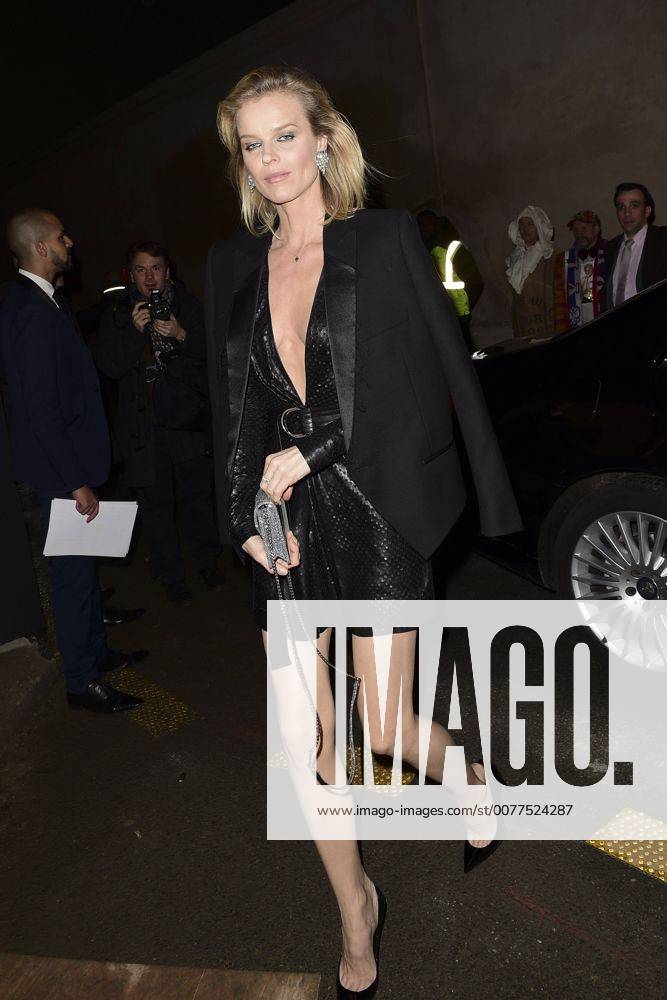 Eva Herzigova - Ankunft Modenschau Yves St Laurent - Paris - 28 02 2017 JBAutissier Panoramic