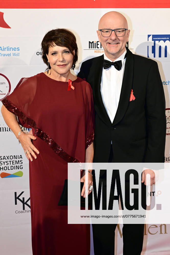 Janina Hartwig and Alexander Putz at the 16 Hope Gala 2024 at Schauspielhaus Dresden, 26 10 2024 Foto:xM.xWehnertx xFuturexImagex hope_4050