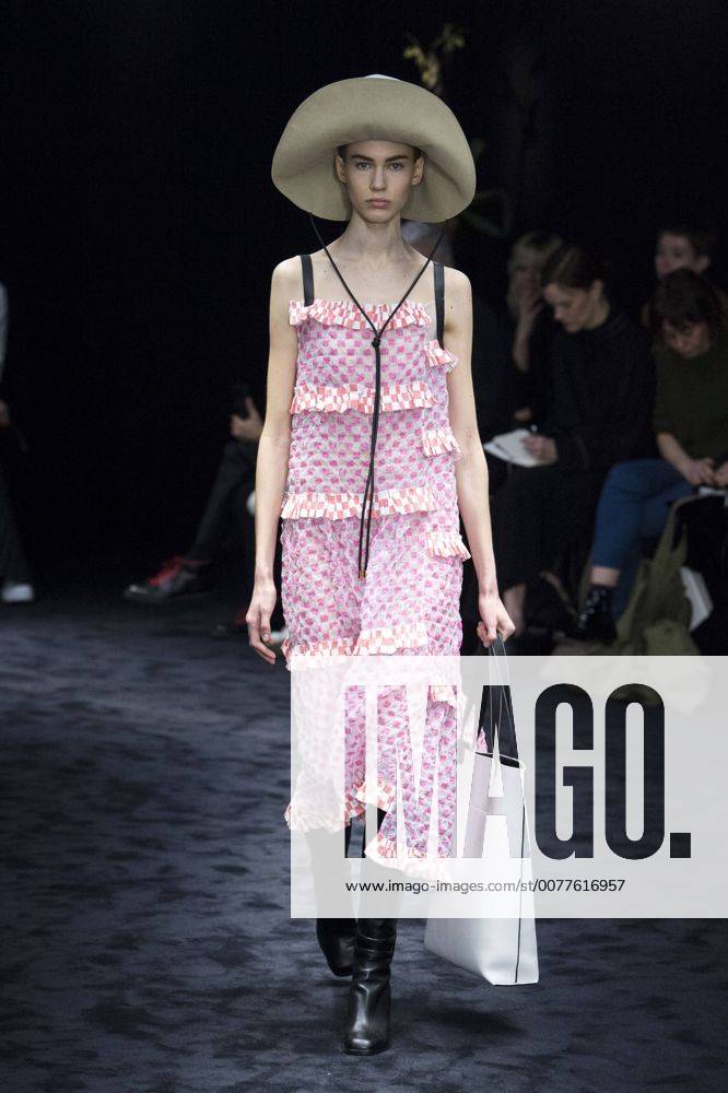 Marineau Starface 2017-03-02 Paris France Paris Fashion Week. Defile PAP Automne-hiver 2017. LOEWE. Loewe , autumn-winter 2017 Paris, France Editorial use only