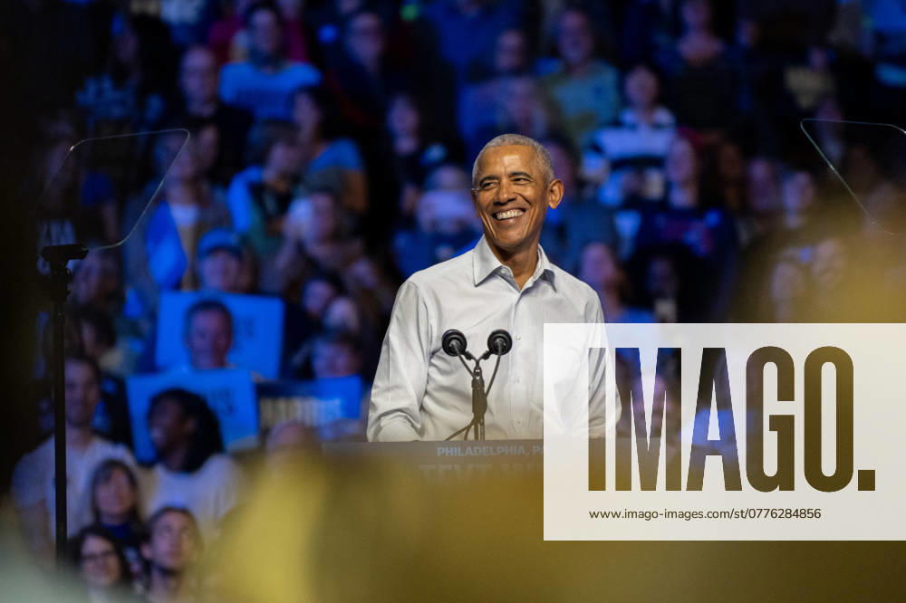 Former President Barack Obama, musician Bruce Springsteen, and singer John Legend join forces at a rally in Philadelphia, captivating a crowd in support of Vice President Kamala Harris in Philadelphia, Pennsylvania, on Monday, October 28, 2024. TEM20241028019 DAVIDxMUSE