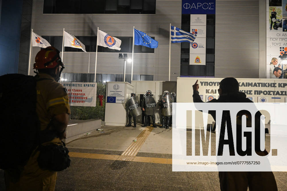 Police use tear gas to disperse Greece s firefighters demanding permanent jobs Seasonal firefighters shout slogans at Riot Police that stand ahead of the Ministry of Climate Crisis and Civil Protection during a protest to demand permanent positions amid hotter summers and worsening wildfires. Athens Greece